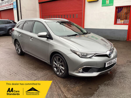 TOYOTA AURIS 1.8 VVT-h Excel